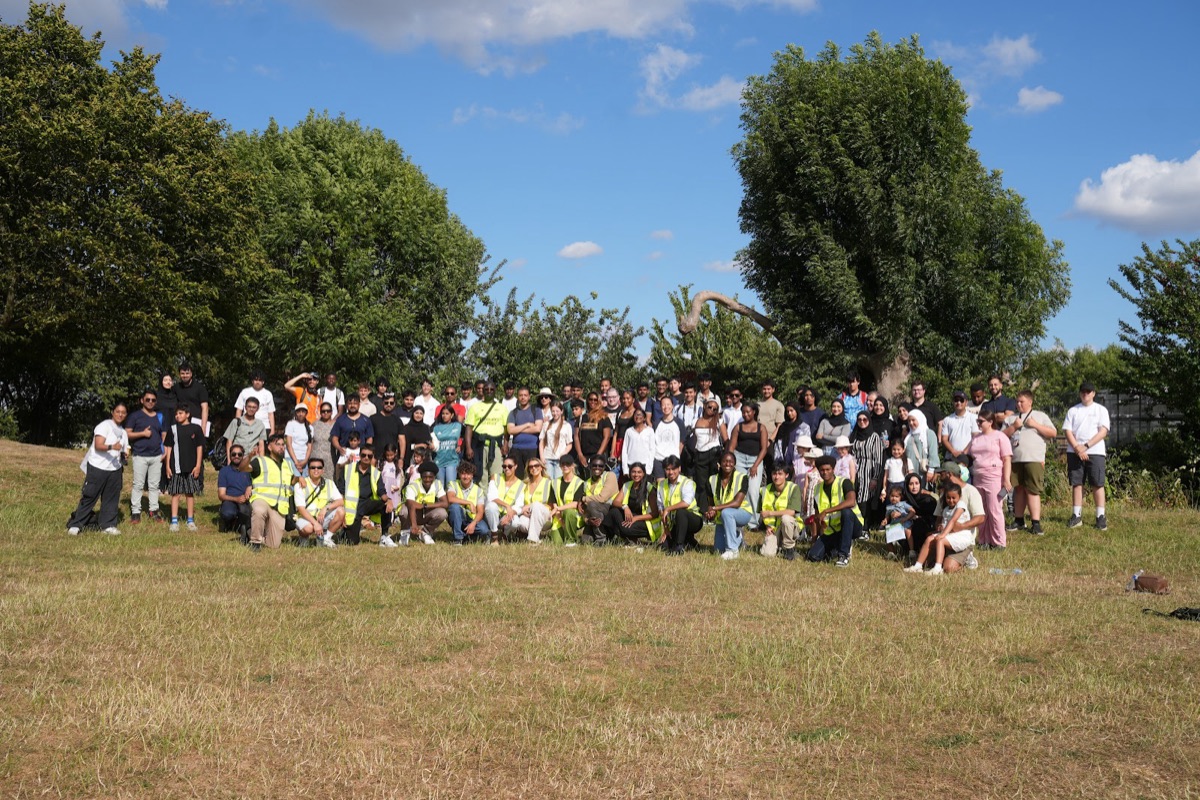 The full Aviation Creators community gathered outdoors at a creator day